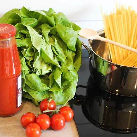 شقة Schulte & Mehr